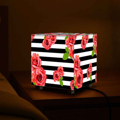 Nutcase Cube Lamp for Bedroom – Mini LED Lamps for Home - Floral