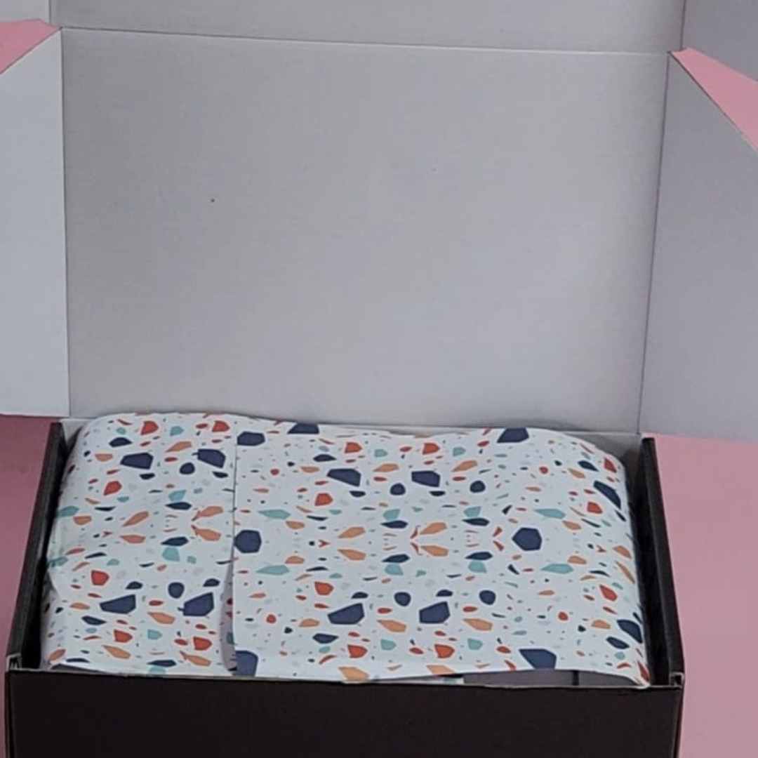 Cardboard Gift Box - Pink, Blue, Black