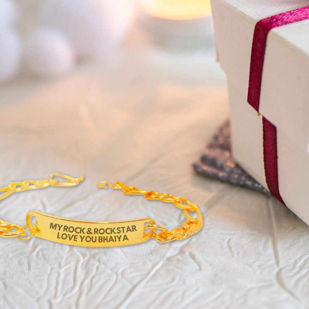 Photo Projection Bracelet - Perfect Valentine's Secret Gift | Giftify