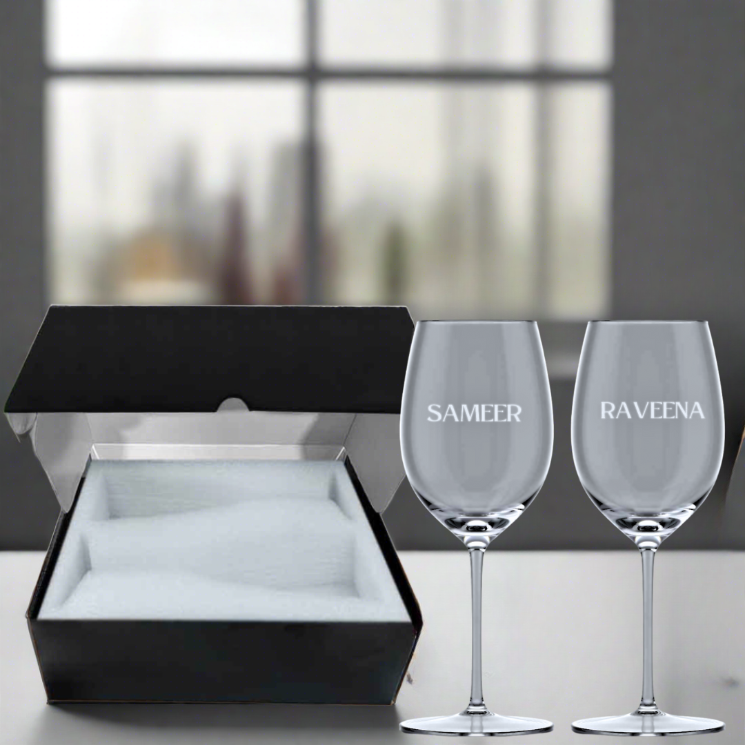 Wine Glasses for Couples Engraved with Personalized Name