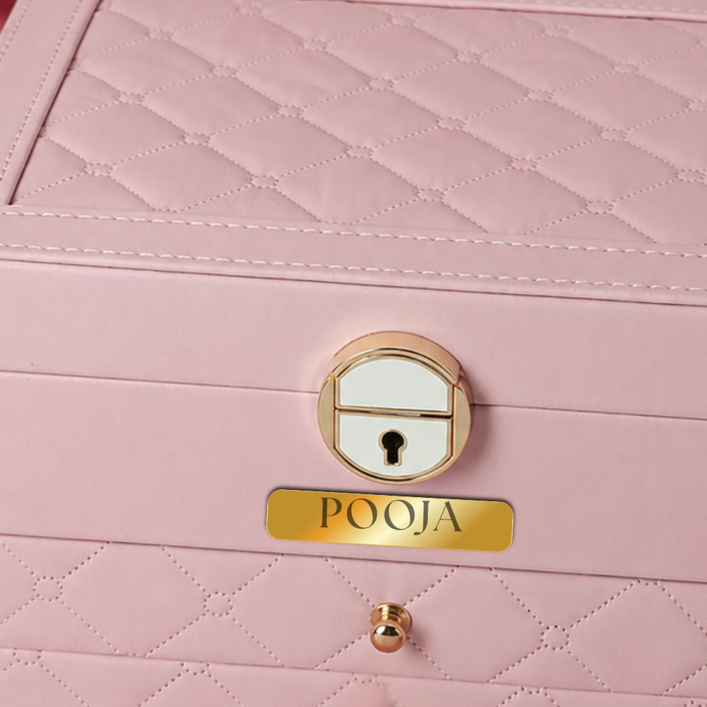 Built-in Metal Lock & Key