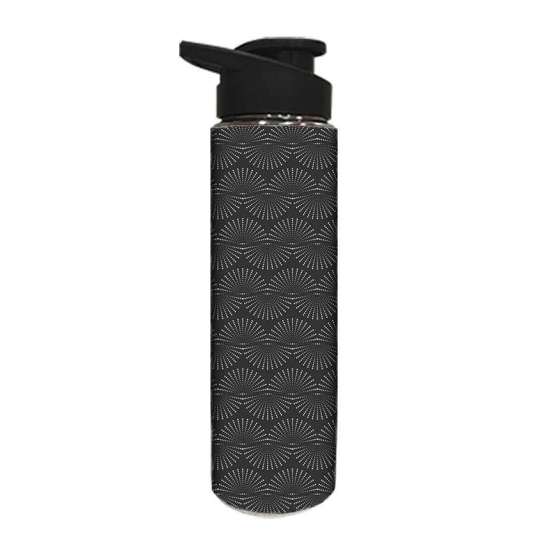 Water Bottle for Kids -  Black and White Retro Pattern Nutcase