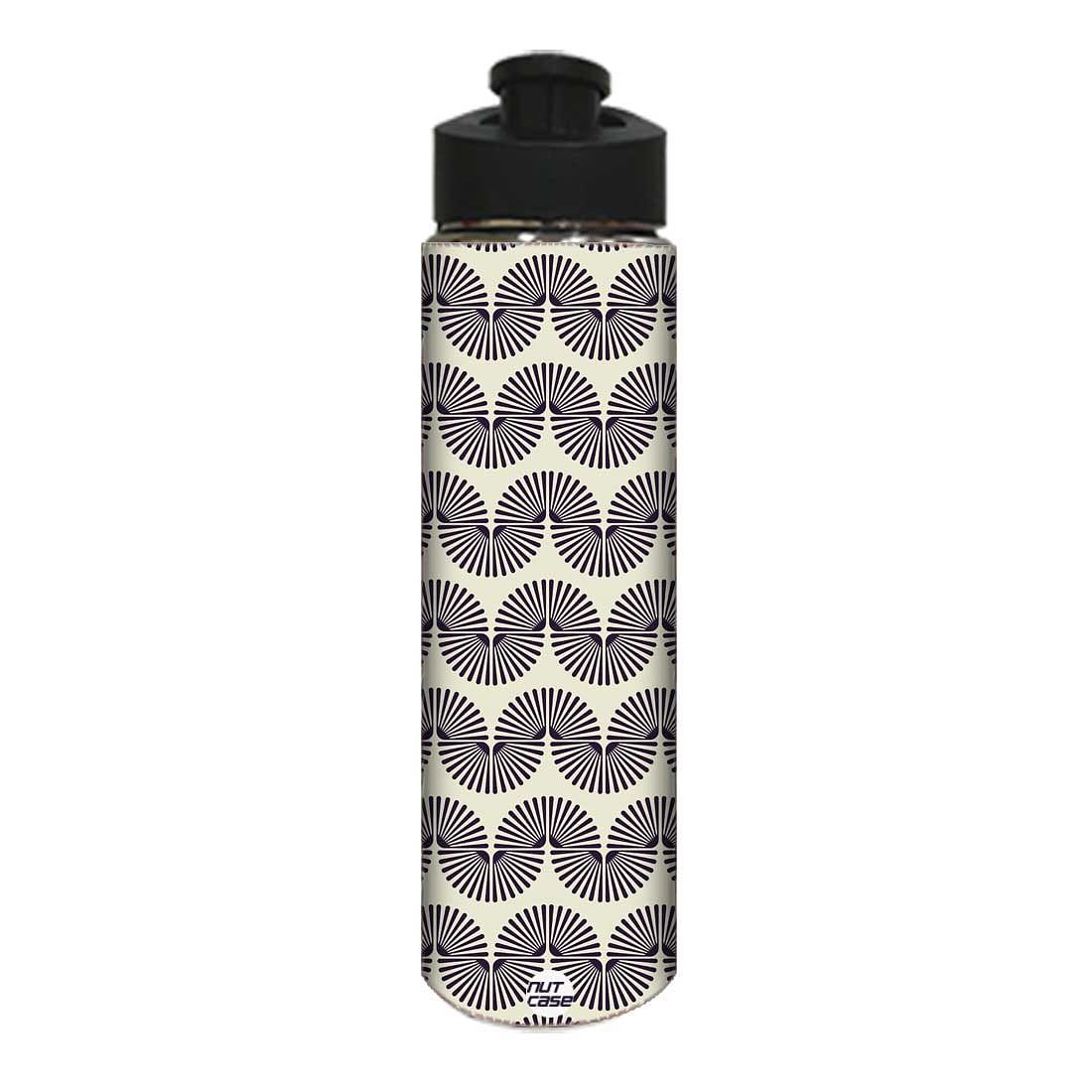 Designer Sipper Bottle for Kids -  Retro Design Nutcase