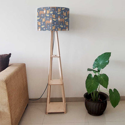 Small Wooden Floor Lamp  -   Cute Sqiurel Nutcase