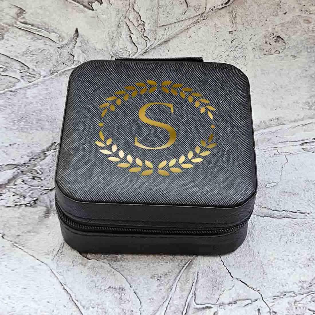 Personalized PU Leather Jewelry Box for Gift Storage Box Organiser Case with Rings Earrings Slots