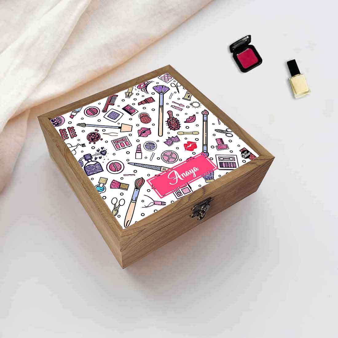 Personalized Jewellery Box in Wood for Girls - Fashion Jewellery Nutcase