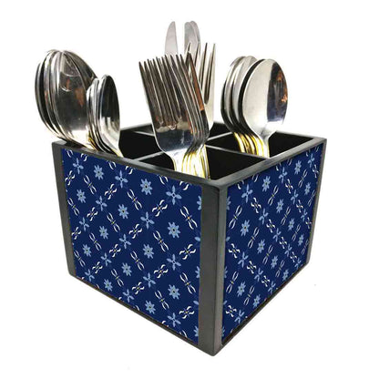 Amazing Kitchen Cutlery Holder for Dining Table