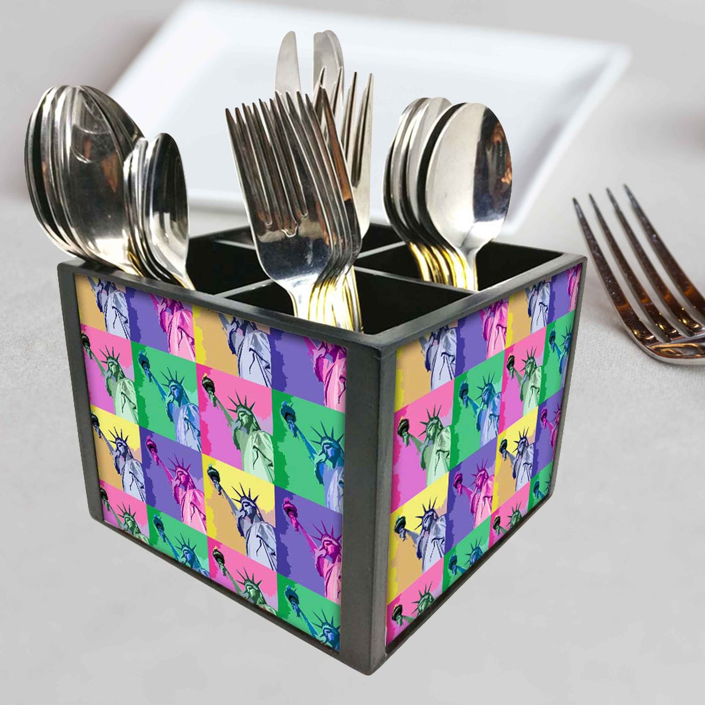 statue of liberty Cutlery Holder Stand Silverware Caddy Organizer for Spoons, Forks & Knives-Made of Pinewood