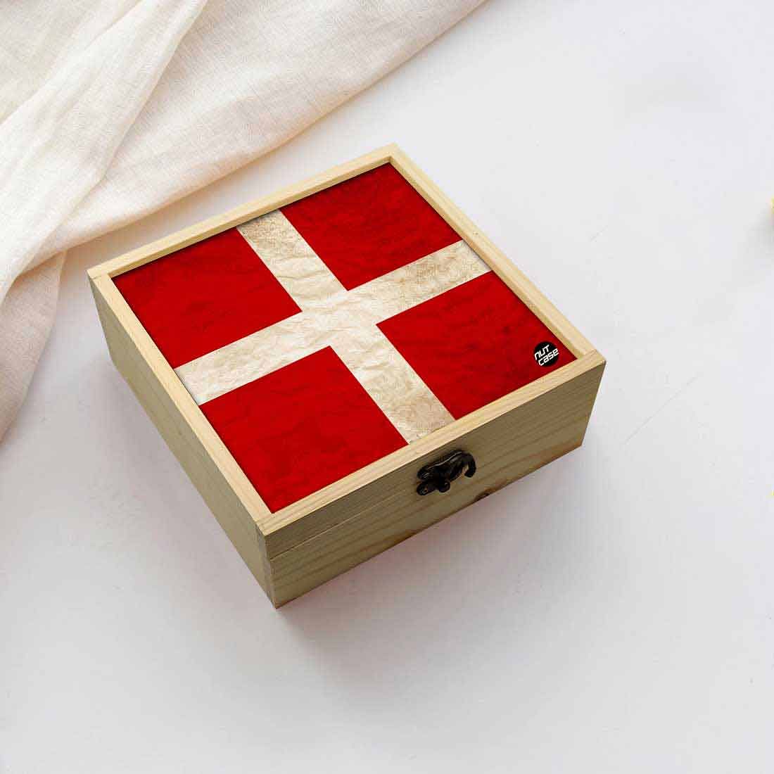 Jewellery Box Makepup Organizer -  Switzerland Vintage Distressed Flag Nutcase