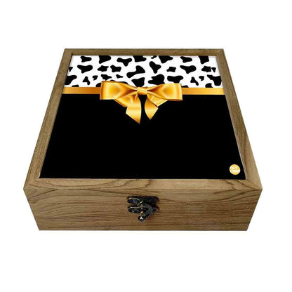 Hip Flask Gift Box -Golden Ribbon Zebra Design Nutcase